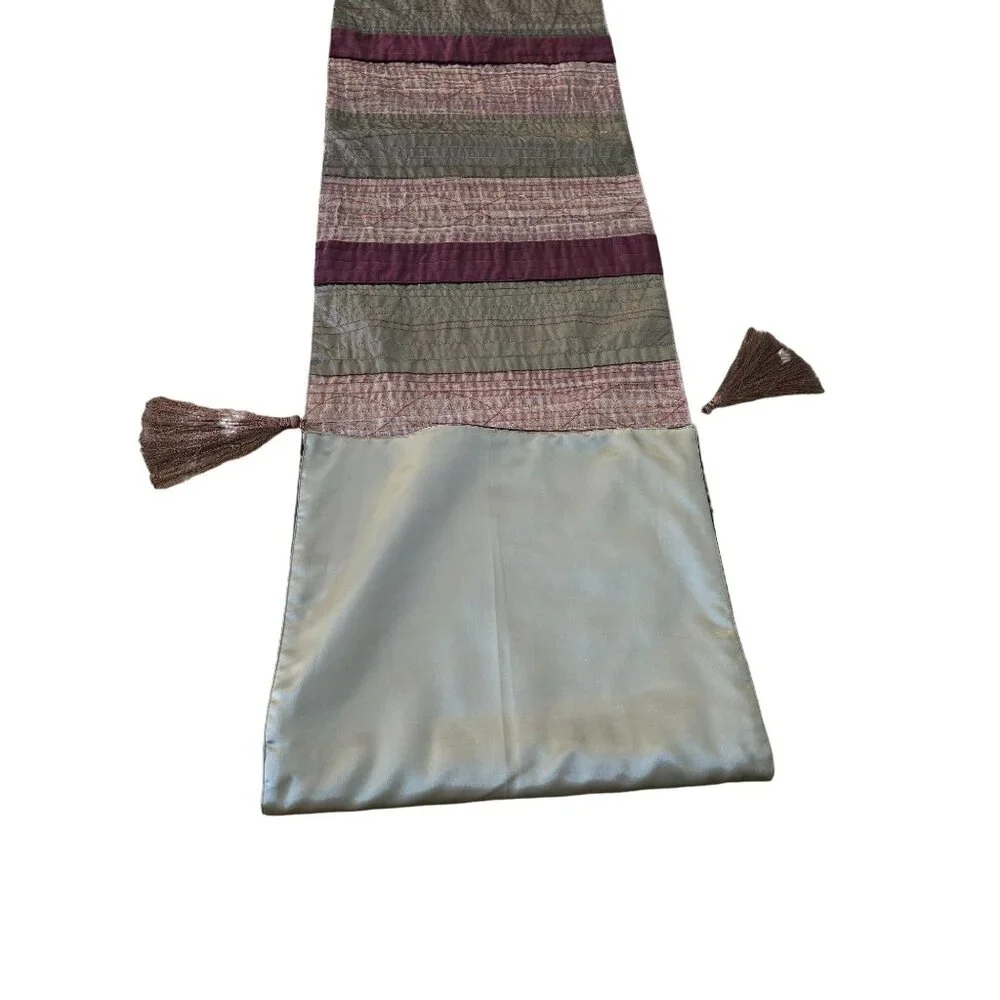 Taurus Home Table Runner With Tassels‎ - Red & Gold - 12.5